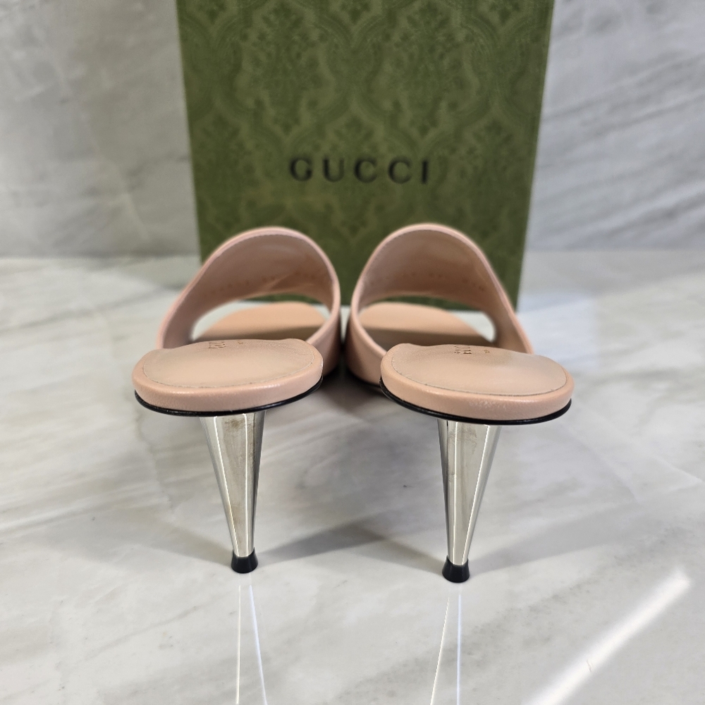 Gucci Blondie Blush Slide Sandals with Gold Logo - Picture 6 of 12
